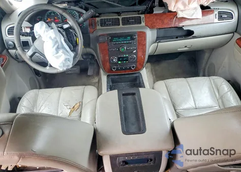 2010 Chevrolet Tahoe C1500 Lt z USA, uszkodzony, nr VIN 1GNMCBE34AR193765